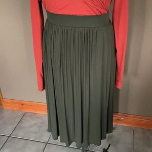 GAP olive Green midi skirt sz large